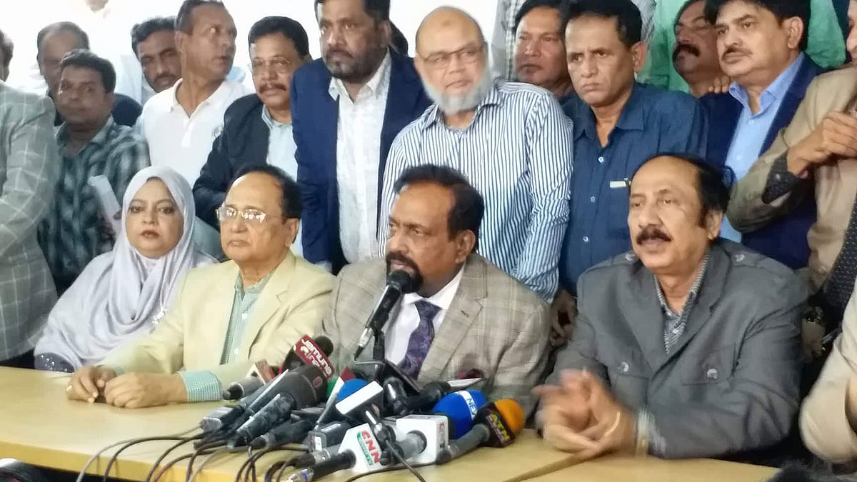জাতীয় পার্টির বনানী কার্যালয়ে সংবাদ সম্মেলন। ছবি: মোশতাক আহমেদ