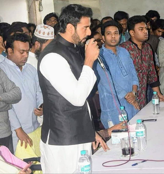 জেলা ছাত্রলীগের পরিচিতি সভায় বক্তব্য রাখছেন শেখ সারহান নাসের তন্ময়। ছবি: প্রথম আলো