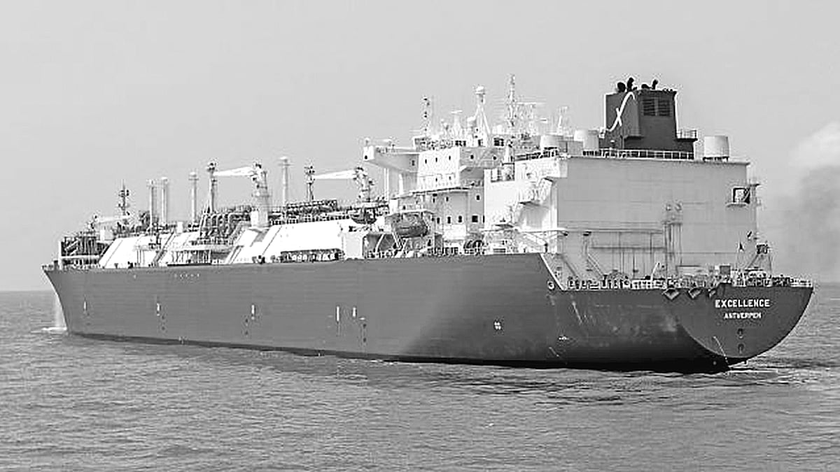 গ্যাস সরবরাহে এলএনজিবাহী বিশেষায়িত জাহাজ