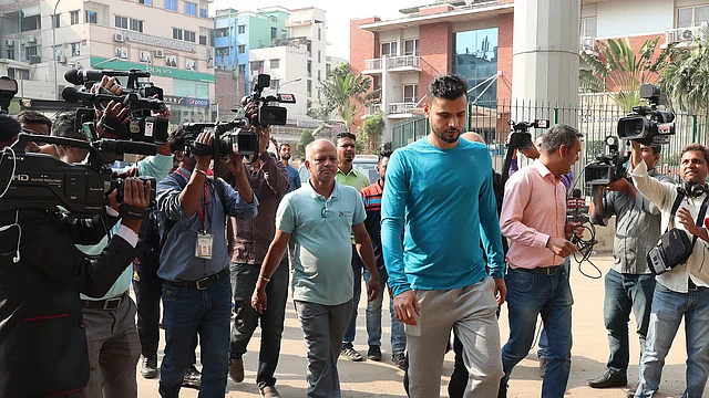 সংবাদ সম্মেলনে অনেক কথাই বলেছেন মাশরাফি বিন মুর্তজা। ছবি: প্রথম আলো