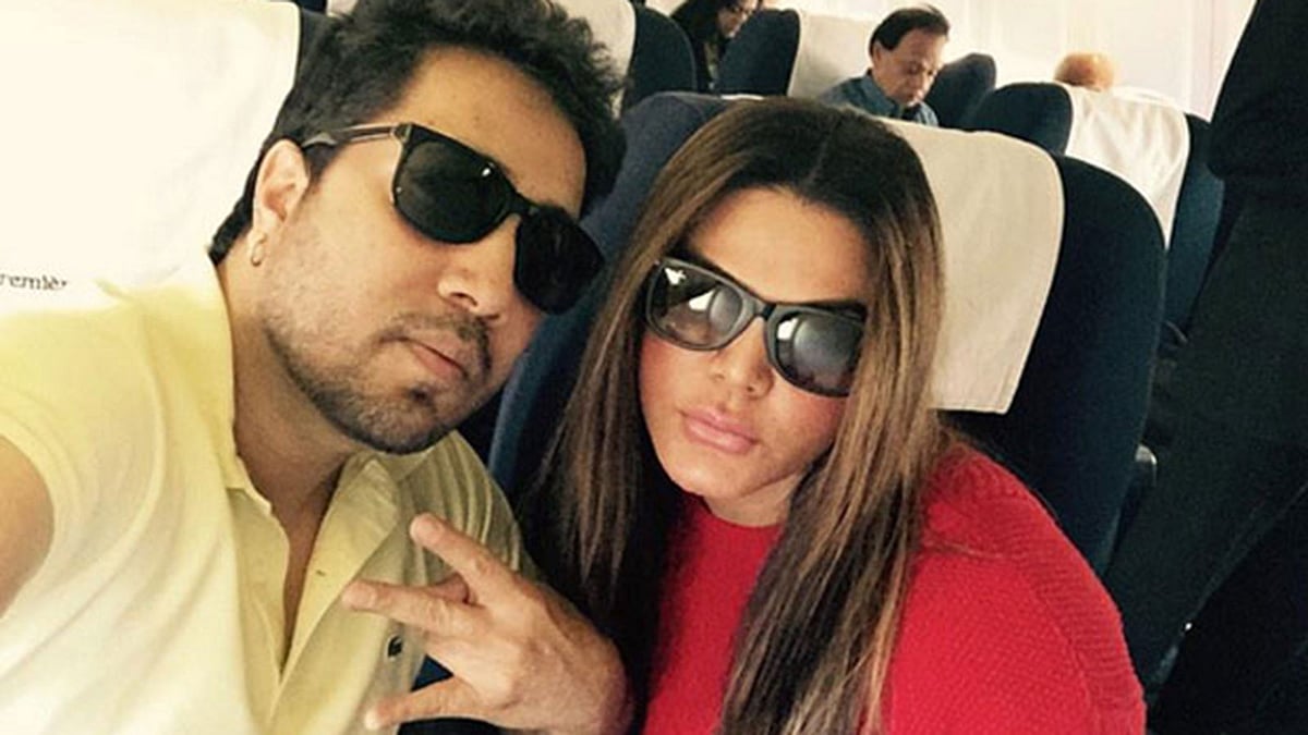 মিকা সিং ও রাখী সাওয়ান্ত