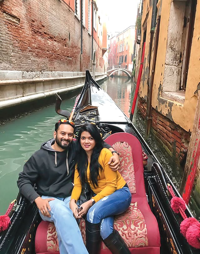 প্যারিসের সিন নদীতে