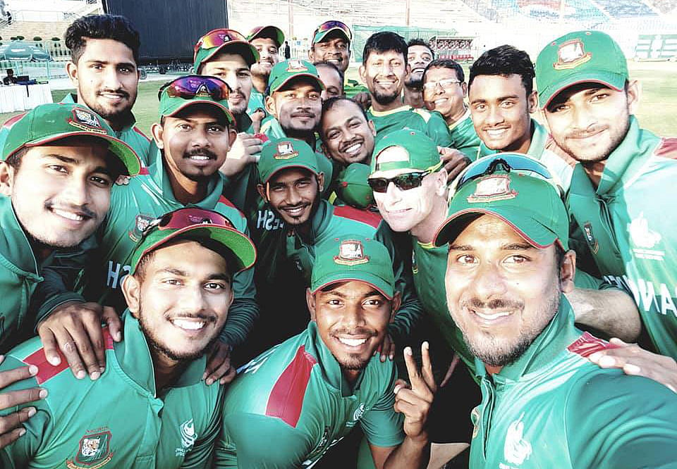 জয়ের পর বাংলাদেশ দলের উল্লাস