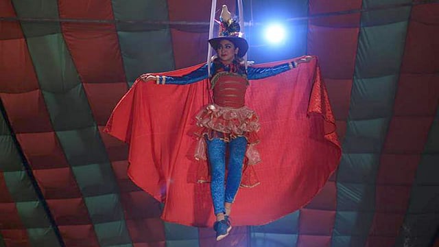 মাহমুদ দিদার পরিচালিত ‘বিউটি সার্কাস’ চলচ্চিত্রে জয়া আহসান। ছবিটি লেখার সঙ্গে প্রতীকী হিসেবে ব্যবহার করা হলো