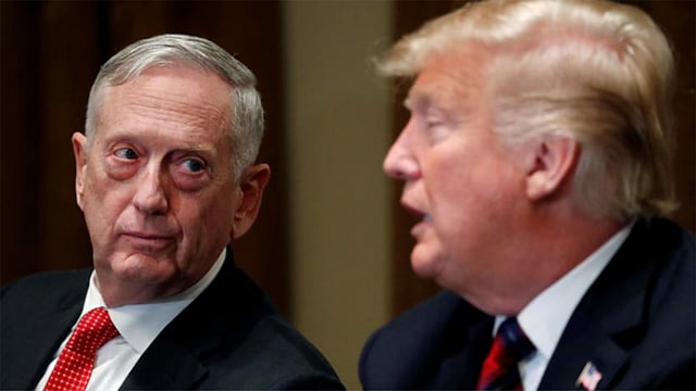 প্রেসিডেন্ট ডোনাল্ড ট্রাম্পের সঙ্গে প্রতিরক্ষামন্ত্রী জিম ম্যাটিস। ছবি: রয়টার্স