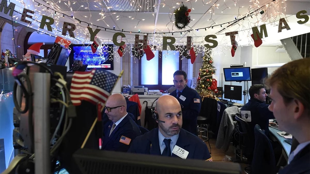 গত এক দশকের মধ্যে সবচেয়ে খারাপ সপ্তাহ পার করেছে যুক্তরাষ্ট্রের পুঁজিবাজার। ছবি: রয়টার্স