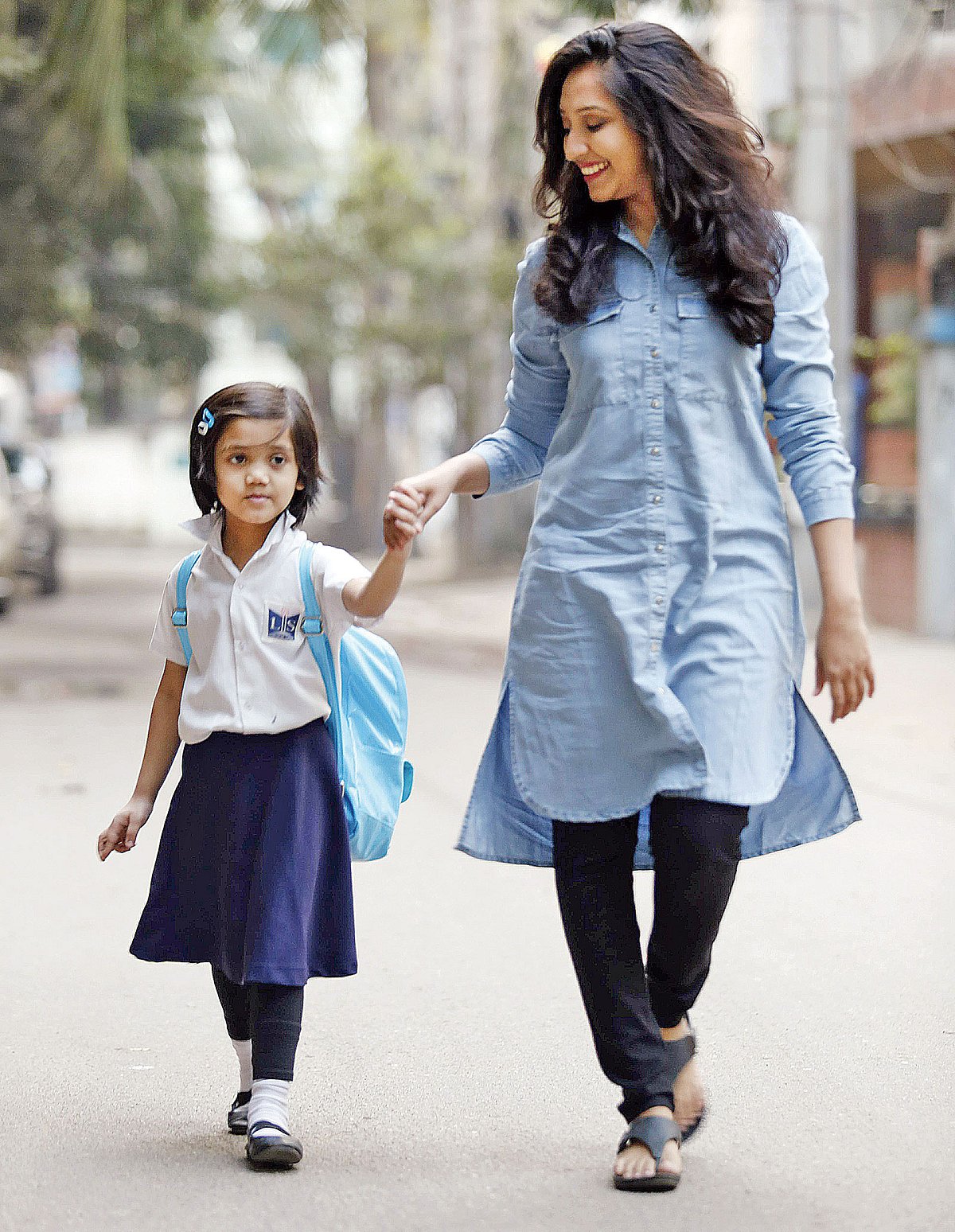 শিশুর শারীরিক ও মানসিক বিকাশের জন্য অভিভাবককে সচেতন হতে হবে। ছবি; অধুনা