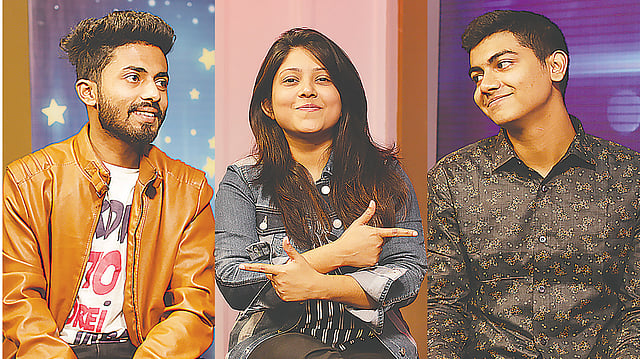 বাঁ থেকে আরমান আলিফ, টুম্পা খান ও মাহতিম শাকিব। ছবি: কবির হোসেন
