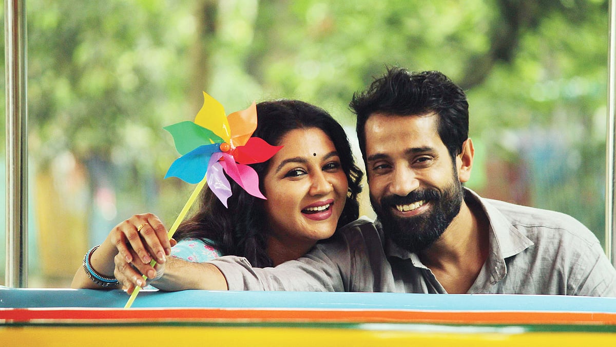 বছরের আলোচিত ছবি দেবীর দৃশ্যে জয়া আহসান ও অনিমেষ আইচ