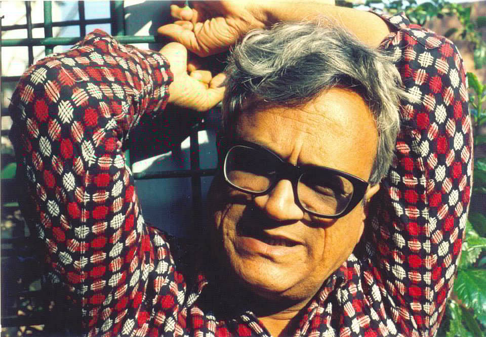 ১৯৮৯ সালে আখতারুজ্জামান ইলিয়াস। ছবি তুলেছিলেন তাঁর বন্ধু কবি ওমর শামস।