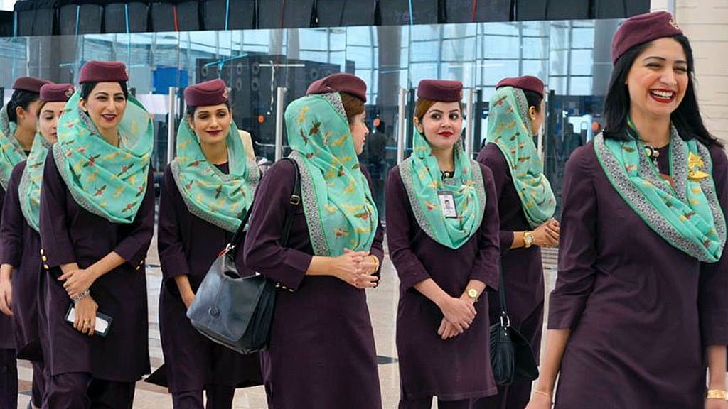 এমন ‘ছিপছিপে ও মেদহীন’ না হলে চাকরি চলে যেতে পারে পাকিস্তান ইন্টারন্যাশনাল এয়ারলাইনসের ফ্লাইট অ্যাটেনডেন্টদের। ছবি: সংগৃহীত