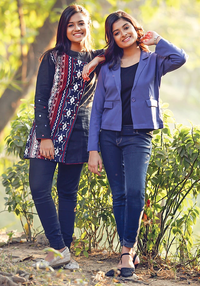 কিশোরীর শীতের পোশাক হওয়া চাই স্টাইলিশ। মডেল: আফরা ও প্রিয়ন্তি, পোশাক: লা রিভ, ছবি: সুমন ইউসুফ