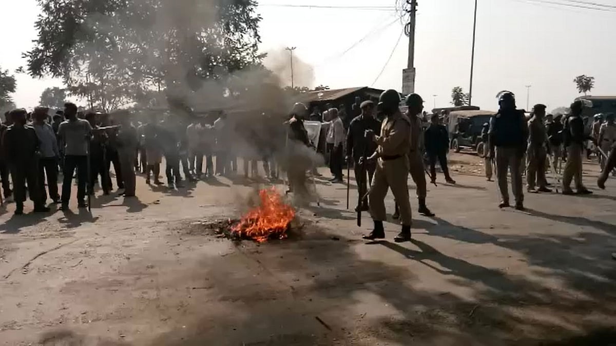 নাগরিকত্ব আইন সংশোধন প্রক্রিয়ার জেরে আসামে শুরু হয়েছে আন্দোলন