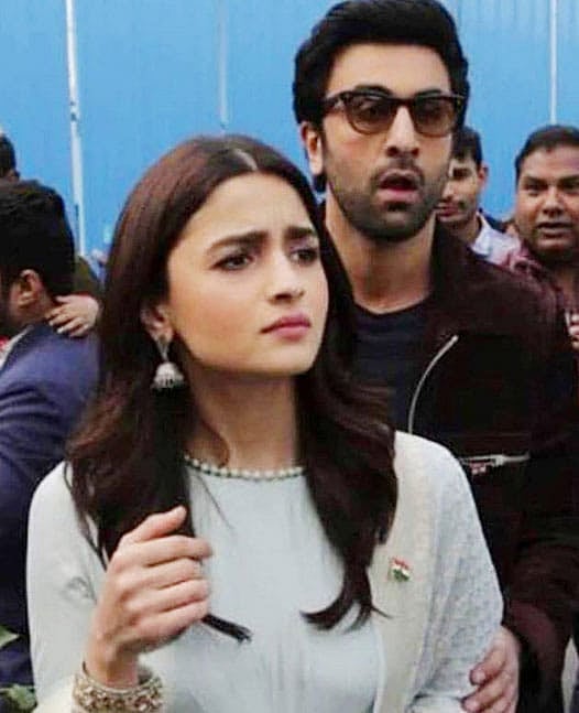 দিল্লি বিমানবন্দরে আলিয়া ভাট ও রণবীর কাপুর। ছবি: ইনস্টাগ্রামের সৌজন্যে