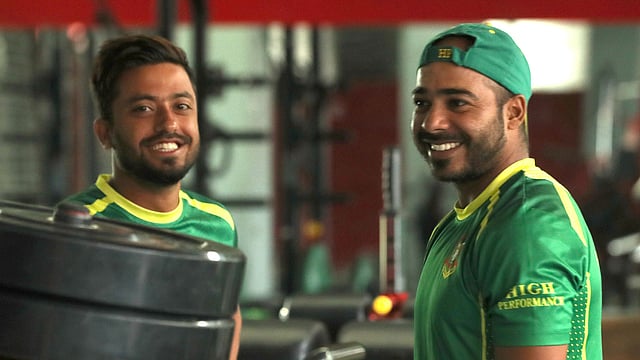 লেগ স্পিনারের খোঁজে থাকা বাংলাদেশের হাহাকার বাড়িয়ে দিয়েছেন জুবায়ের ও তানবীরের ব্যর্থতা। ফাইল ছবি