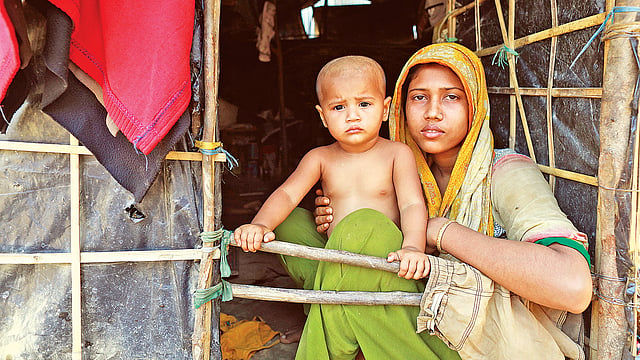 রোহিঙ্গা পরিবার।  ফাইল ছবি