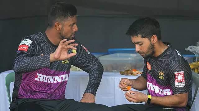 শাহরিয়ার নাফীস আজ ভালো শুরু পেয়েও ইনিংস বড় করতে পারেননি। প্রথম আলো ফাইল ছবি
