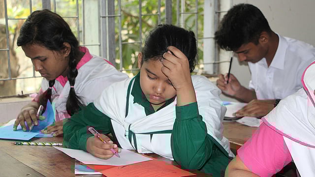 ব্রাহ্মণবাড়িয়ায় খুদে গণিতপ্রেমীরা। ছবি: প্রথম আলো