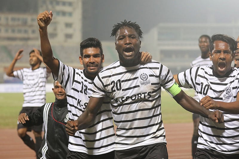 জোড়া গোল করে মোহামেডানকে জিতিয়েছেন এলিটা কিংসলে। ছবি: প্রথম আলো