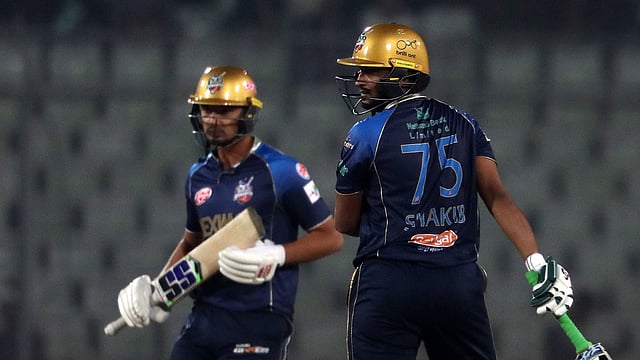 চিটাগংকে ১৪০ রানের লক্ষ্যমাত্রা দিয়েছে ঢাকা। ছবি: প্রথম আলো