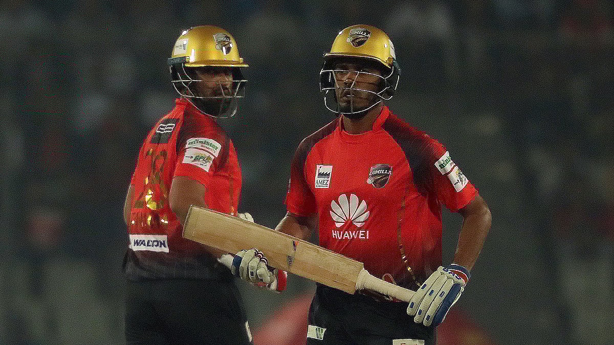 কুমিল্লার ইনিংসের মেরুদণ্ড হয়ে ছিলেন তামিম ইকবাল ও শামসুর রহমান। ছবি: শামসুল হক