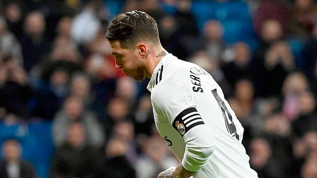 পেনাল্টিতে পানেনকা শট নেন রামোস। ছবি: এএফপি