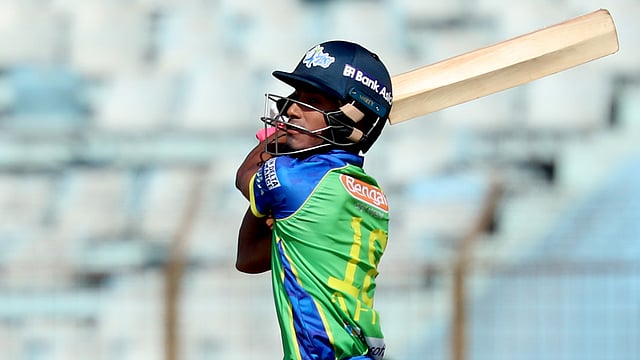 মাত্র ১ রানের জন্য ফিফটি পাননি আফিফ। ছবি: প্রথম আলো