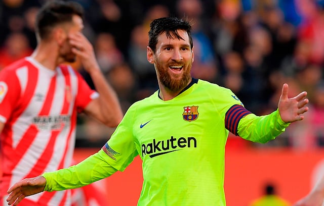 লিগে সর্বোচ্চ গোল করেন মেসি। আজ ছিল তাঁর ১৯তম গোল। ছবি: এএফপি