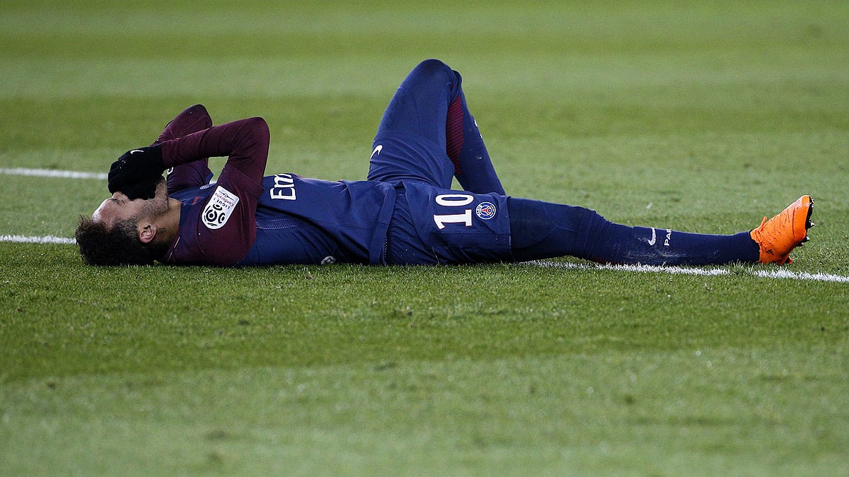 আবারও মৌসুমের গুরুত্বপূর্ণ সময়ে নেইমারকে পাচ্ছে না পিএসজি। ফাইল ছবি