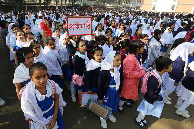 ডাচ বাংলা ব্যাংক প্রথম আলো আয়োজিত গণিত উৎসব ২০১৯ এর ঢাকা বাছাই পর্ব অনুষ্ঠিত হয়েছে আইডিয়াল স্কুল অ্যান্ড কলেজ বনশ্রী শাখায়। ছবি: হাসান রাজা