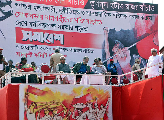 ব্রিগেড সমাবেশের মঞ্চ। ছবি: ভাস্কর মুখার্জী