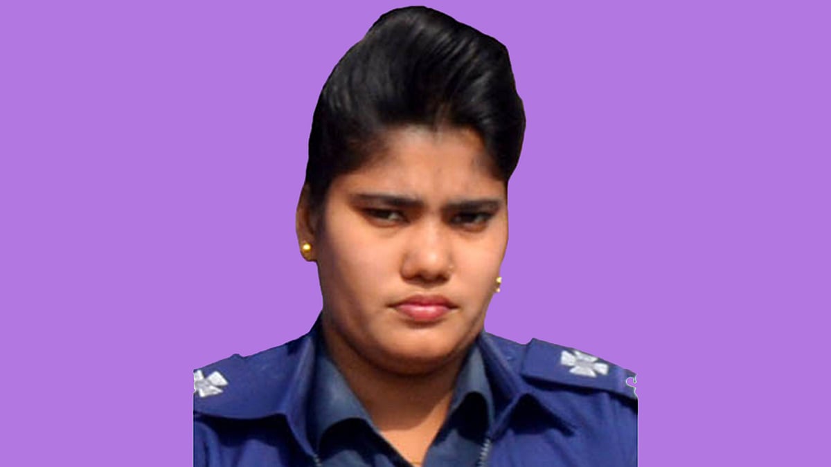 বগুড়ার ধুনট থানার এএসআই রোজিনা খাতুন।