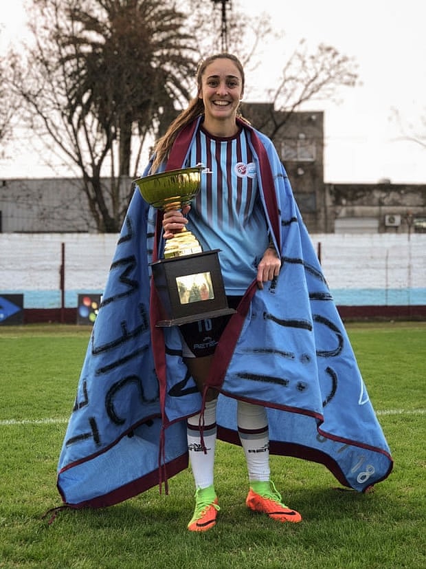 ক্লাবে এত এত সাফল্যটা আর্থিকভাবে কোনো ফল এনে দেয়নি ম্যাকারেনা সানচেজকে। ফাইল ছবি