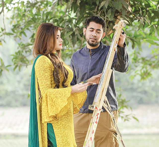 মিউজিক ভিডিওতে বৃষ্টি ও তানজিব সারোয়ার