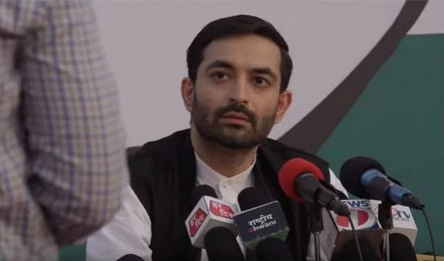 ‘মাই নেম ইজ রাগা’ ছবির দৃশ্যে অশ্বিনী কুমার