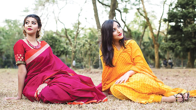 এ সময় আরাম পাওয়া যাবে সুতির পোশাকে। পোশাক: দেশাল ও অঞ্জন’স