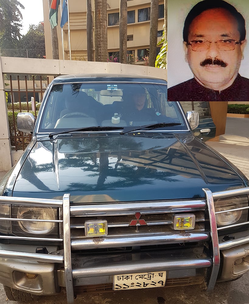 সরকারের এই গাড়ি সিবিএ নেতা আলাউদ্দিন মিয়ার দখল থেকে উদ্ধার করেছে দুদক। ইনসেটে সিবিএ নেতা আলাউদ্দিন মিয়া।