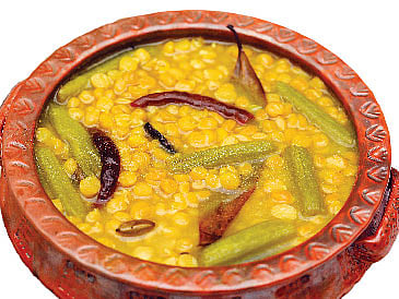 শজনে দিয়ে ছোলার ডাল