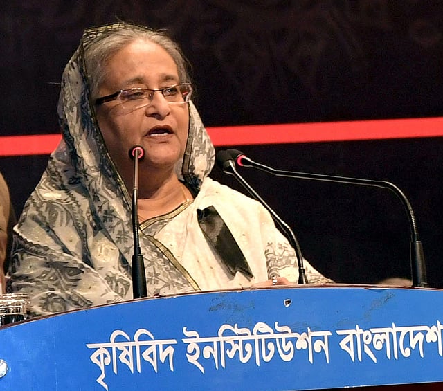 প্রধানমন্ত্রী শেখ হাসিনা ঢাকায় কৃষিবিদ ইনস্টিটিউশনে মহান শহীদ দিবস ও আন্তর্জাতিক মাতৃভাষা দিবস উপলক্ষে বাংলাদেশ আওয়ামী লীগ আয়োজিত আলোচনা সভায় বক্তৃতা করেন। শুক্রবার, ২২ ফেব্রুয়ারি, ২০১৯। ছবি: পিআইডি