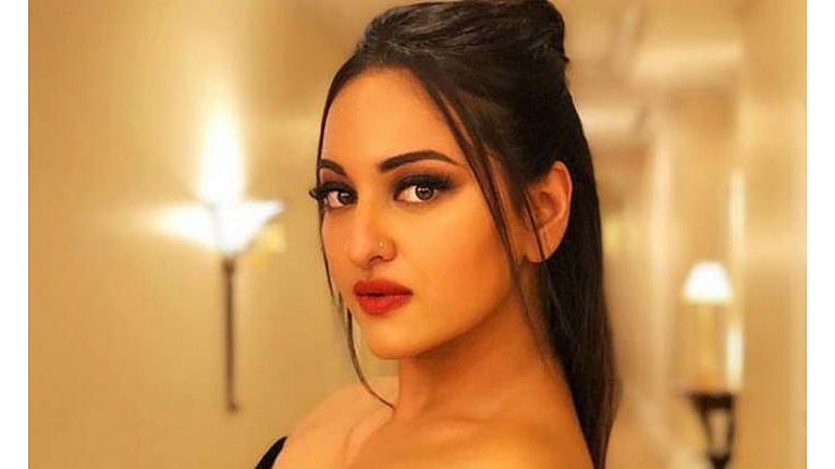 সোনাক্ষী সিনহা