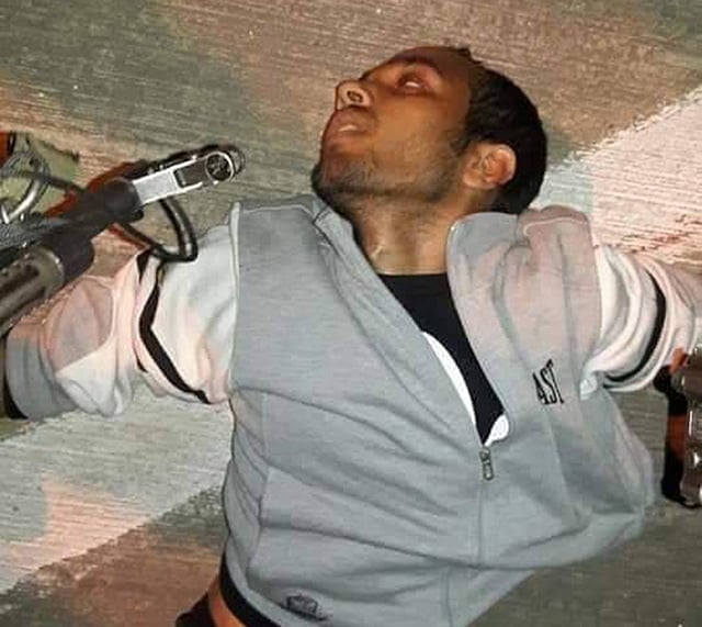 কমান্ডো অভিযানে নিহত অস্ত্রধারী তরুণ।