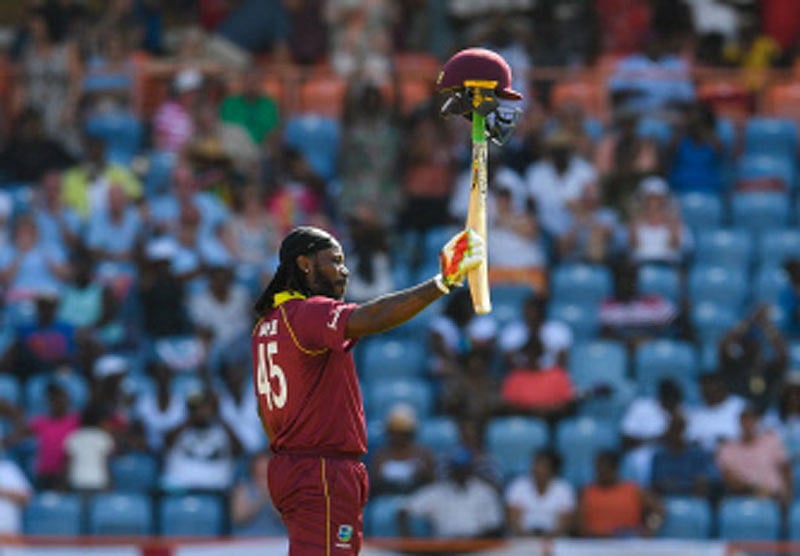 গেইল আন্তর্জাতিক ক্রিকেটে রানের ৩ হাজারই করেছেন ছয় মেরে! ছবি: এএফপি