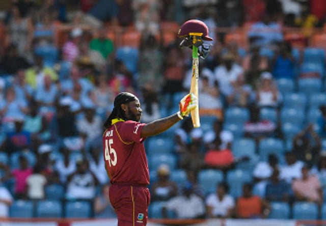 গেইল আন্তর্জাতিক ক্রিকেটে রানের ৩ হাজারই করেছেন ছয় মেরে! ছবি: এএফপি