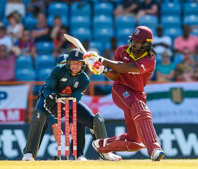 গ্রেনাডায় গেইল মেরেছেন ১৪ ছক্কা। ছবি: এএফপি