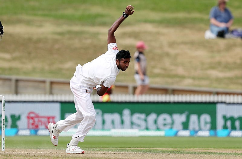 অভিষেক টেস্টে এখনো উইকেটশূন্য ইবাদত। ছবি: এএফপি