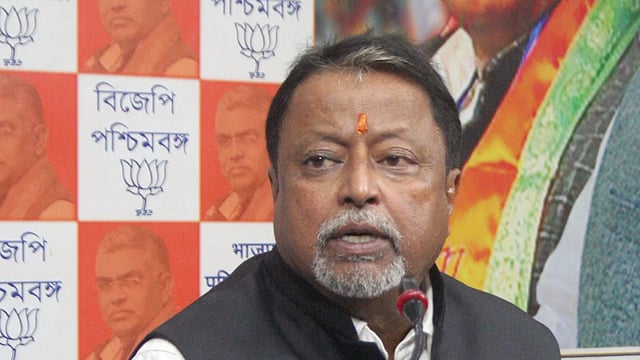 দলীয় দপ্তরে সংবাদ সম্মেলনে মুকুল রায়। ছবি: ভাস্কর মুখার্জি