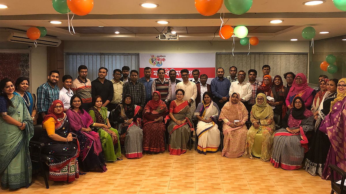 পুষ্টি-প্রথম আলো স্কুল বিতর্ক উৎসব উপলক্ষে ঢাকার স্কুলগুলোর বিতর্ক ক্লাবের মডারেটরদের সঙ্গে মতবিনিময় সভা অনুষ্ঠিত হয়েছে। প্রথম আলো সেমিনারকক্ষ, সিএ ভবন, ঢাকা। ছবি: প্রথম আলো