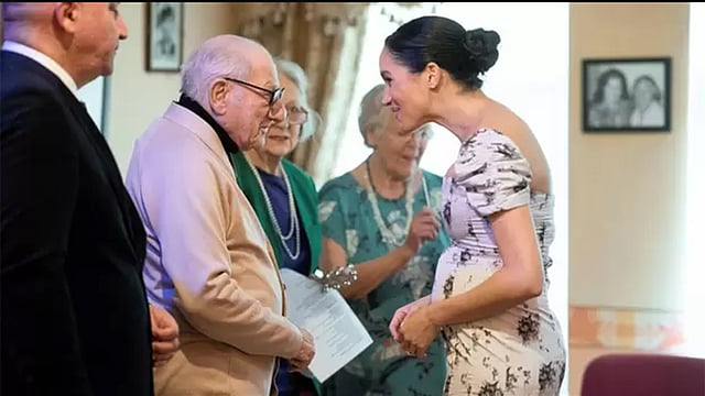 প্রিন্স হ্যারির দাতব্য সংস্থার জন্য তহবিল সংগ্রহে কাজ করে যাচ্ছেন মেগান। ছবি: রয়টার্স