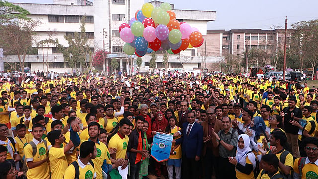শাবিপ্রবির মুক্তমঞ্চে ফিজিক্স অলিম্পিয়াডের উদ্বোধন হয়েছে। ছবি: আনিস মাহমুদ
