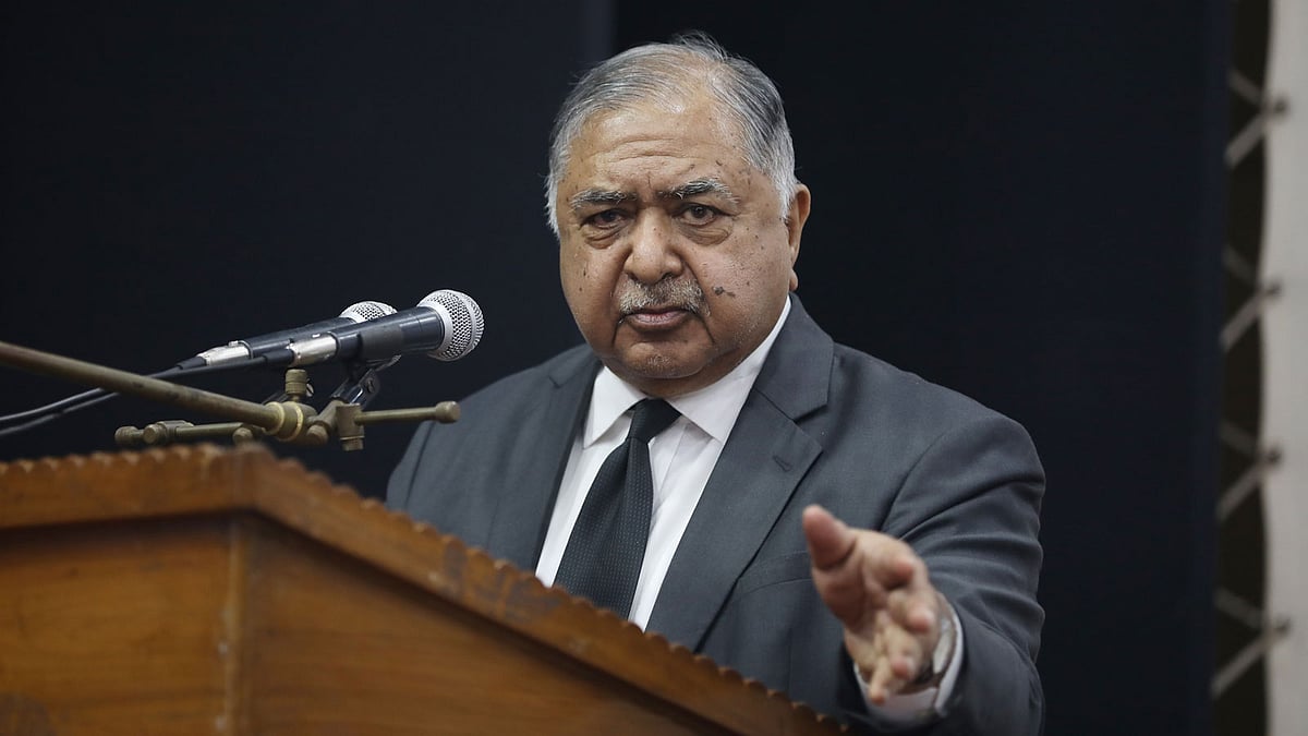 কামাল হোসেন